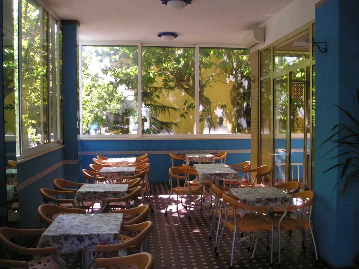 Hotel Bellevue Cesenatico Zewnętrze zdjęcie