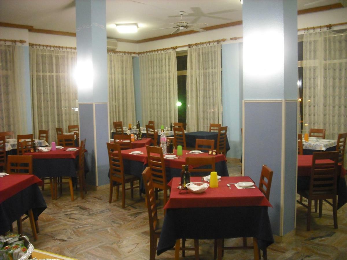Hotel Bellevue Cesenatico Zewnętrze zdjęcie